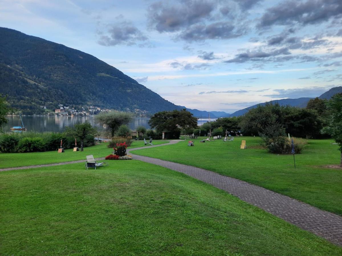 Appartement Am Ossiachersee Villach Exteriör bild